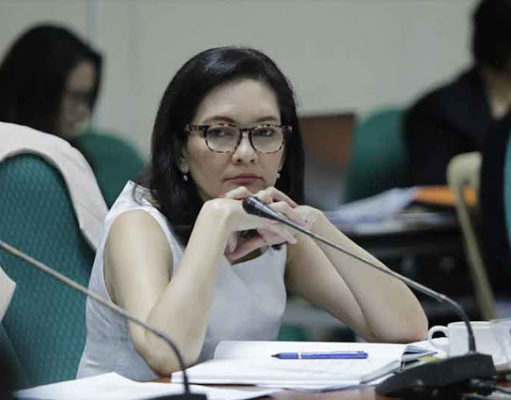 Lawyers urged Hontiveros to return P1.7B illegal bonuses of Philhealth during her term