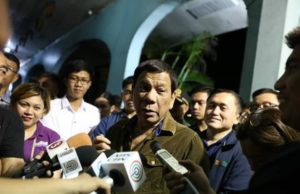Mag Amang Garin, pinakakasuhan ni Pang. Duterte ng Direct Assault na nambugbog at dumura sa mukha ng isang pulis