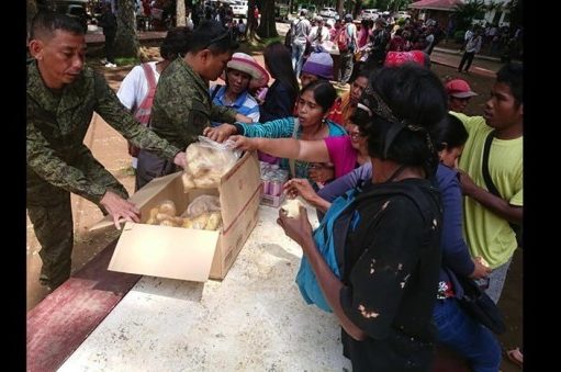 Mga Raliyista iniwang walang pagkain at sasakyan pauwi, Organizer hindi tumupad sa pangako